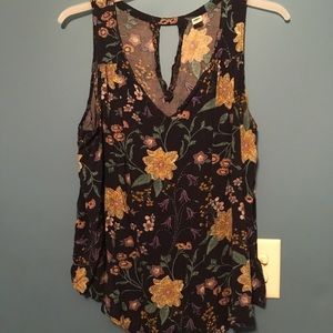 Old Navy Floral Tank top XXL